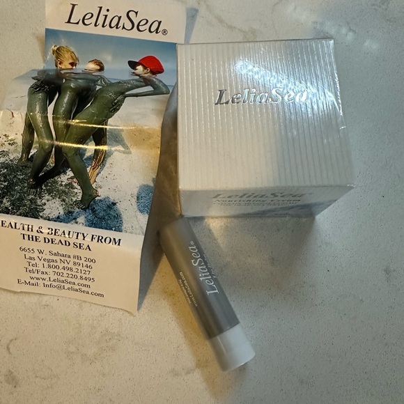 Lelia Sea Dead Sea Nourishing Cream 1.69 Oz & Lip Balm 4.6 grams New Sealed - Picture 2 of 9